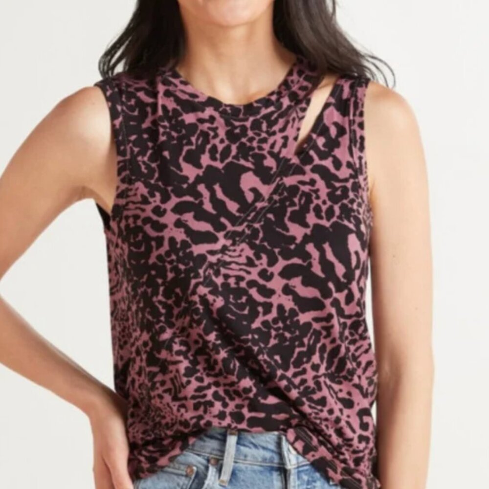 NEW Evereve Peyton Jensen Leopard Print Cutout Shoulder Tank Top Mauve/Black - M